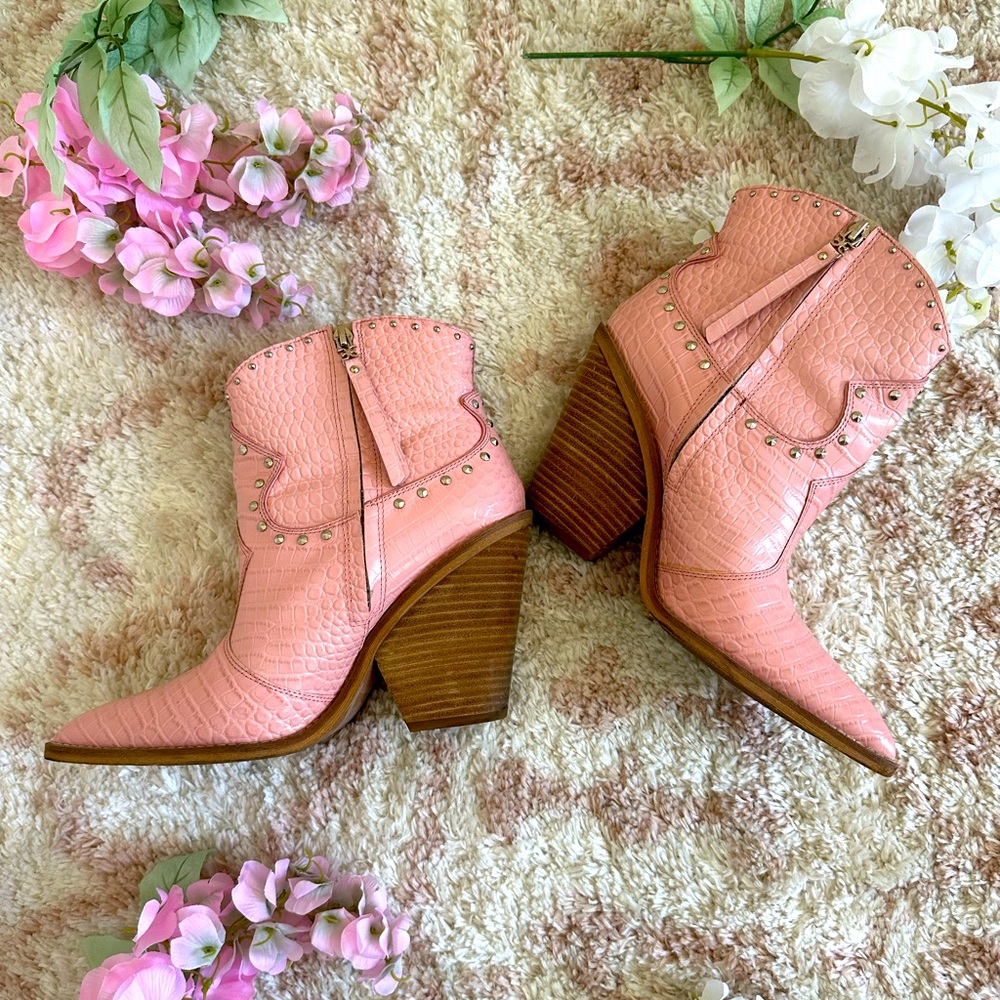 Sam Edelman Iris Pink Studded Crocodile Cowgirl Booties | Women’s Size: 9, USA